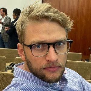 Meet your Posher, Jonathon